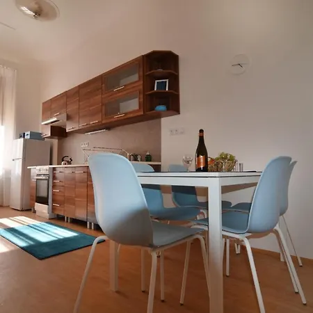 Apartman Blue Light *