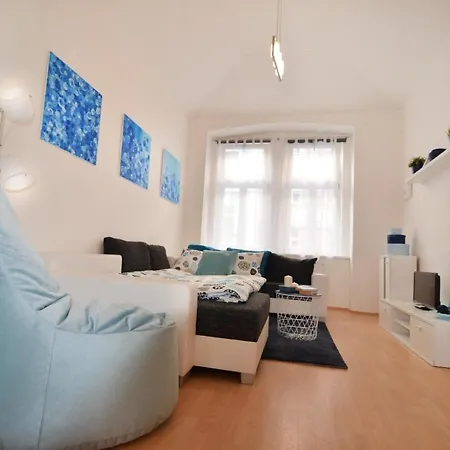 Blue Light Apartman